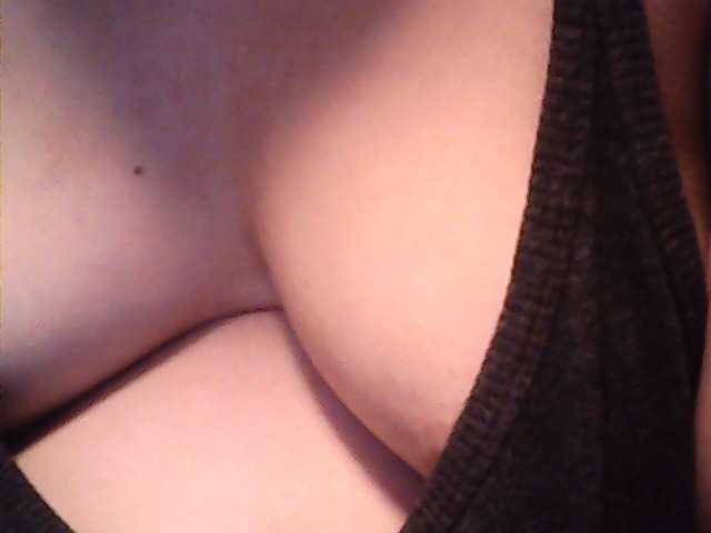 lovelyshantal's BongaCams show and profile