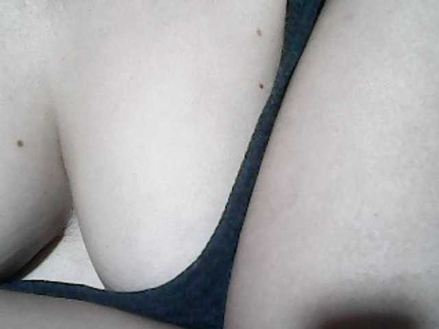 lovelyshantal live cam on BongaCams