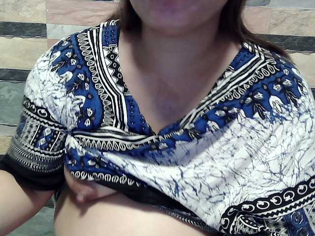 lovelyshantal live cam on BongaCams