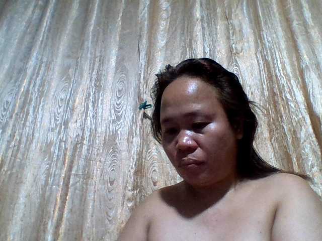 lovelyshantal live cam on BongaCams