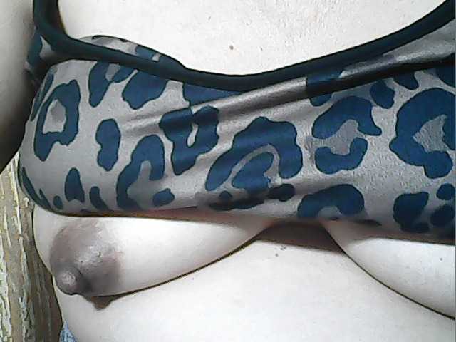 lovelyshantal live cam on BongaCams