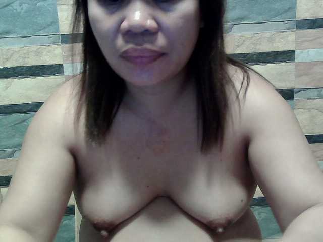 lovelyshantal live cam on BongaCams