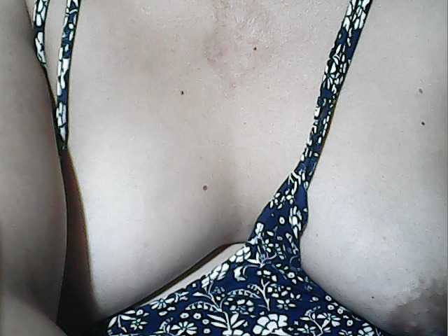lovelyshantal live cam preview