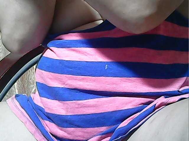 lovelyshantal live cam on BongaCams