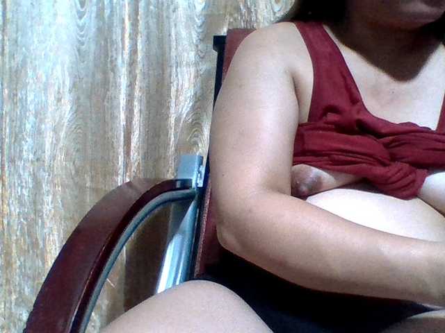 lovelyshantal live webcam show