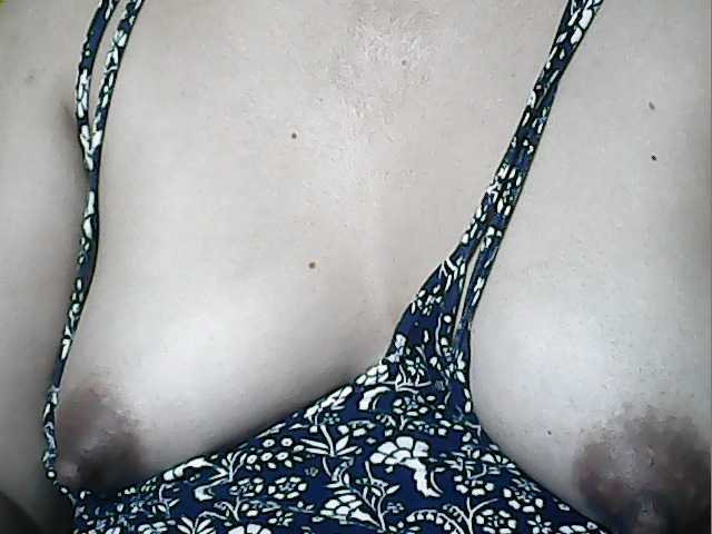 lovelyshantal live cam preview