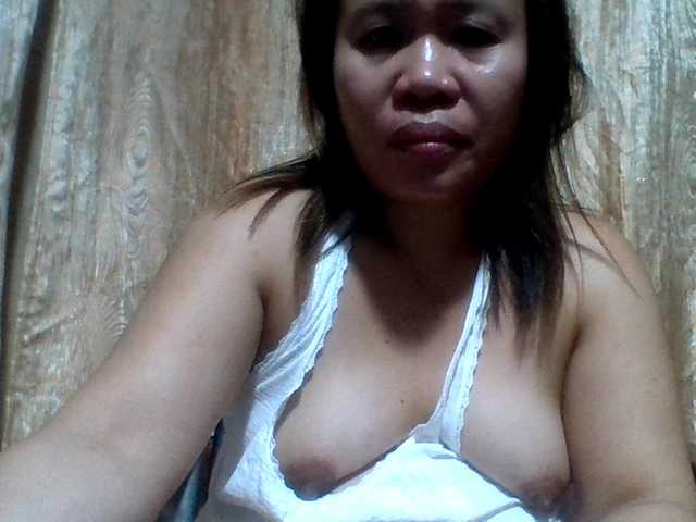 lovelyshantal live cam on BongaCams