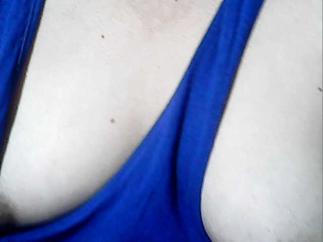 lovelyshantal live cam preview