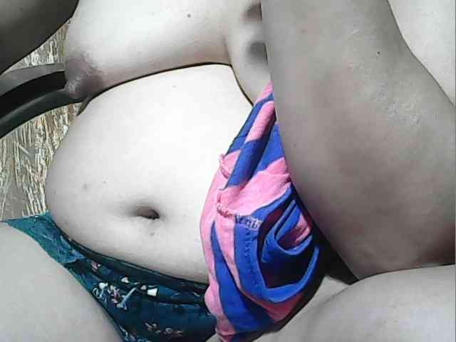 lovelyshantal webcam