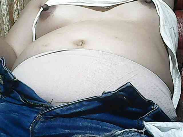 lovelyshantal webcam