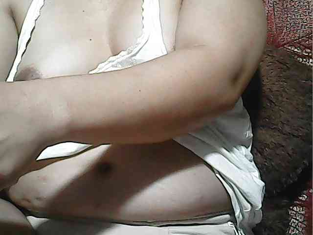 lovelyshantal webcam