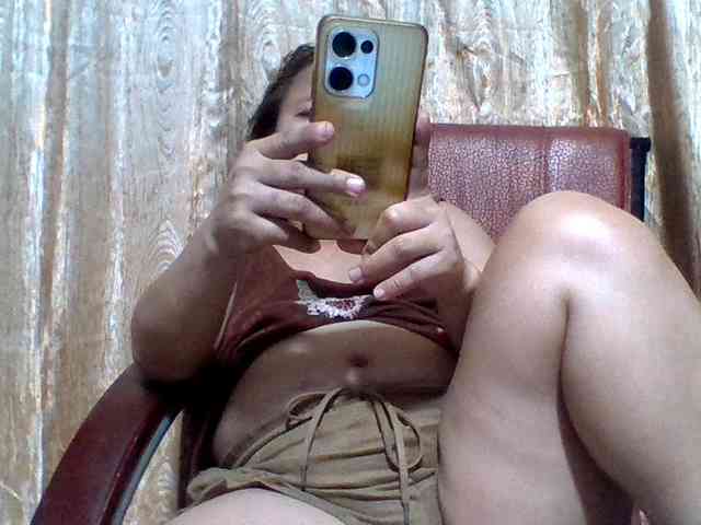 lovelyshantal