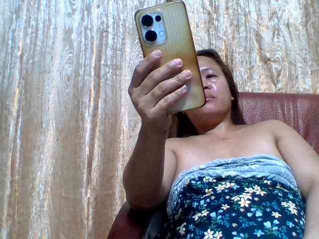 lovelyshantal webcam