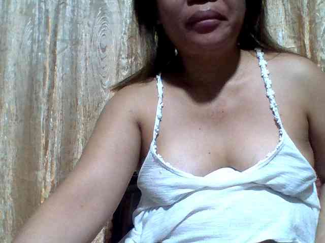 lovelyshantal webcam