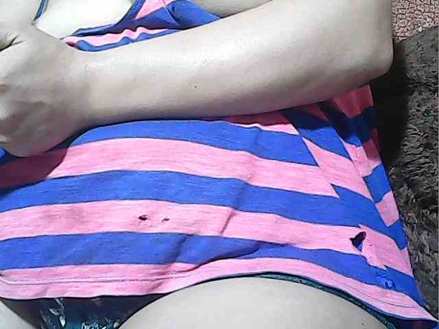 lovelyshantal webcam