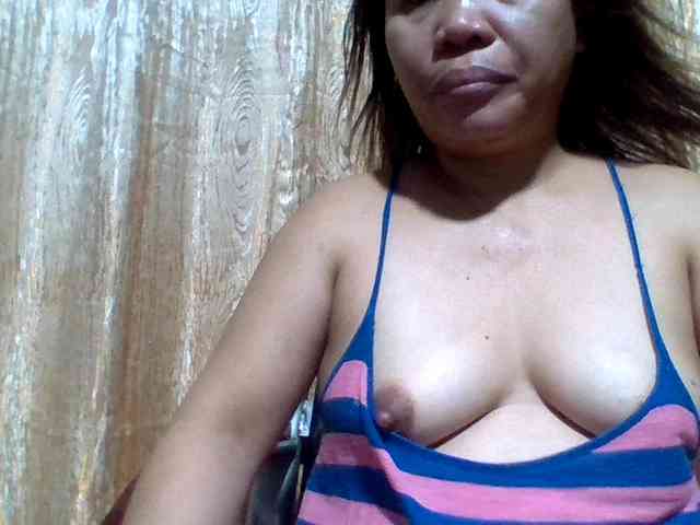 lovelyshantal webcam