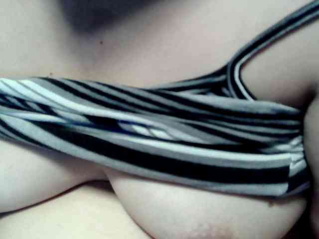 lovelyshantal webcam