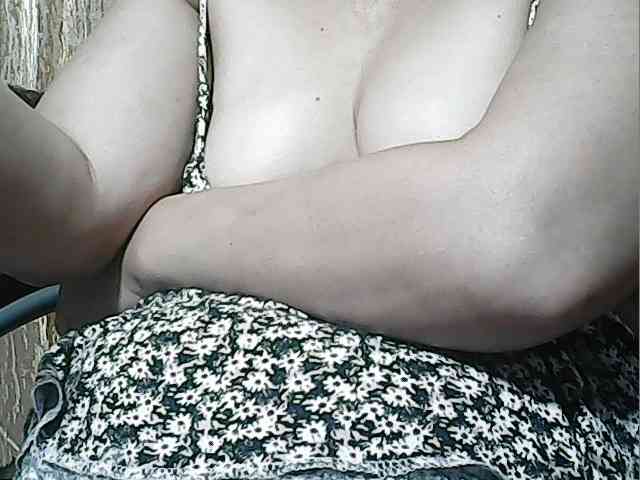 lovelyshantal webcam