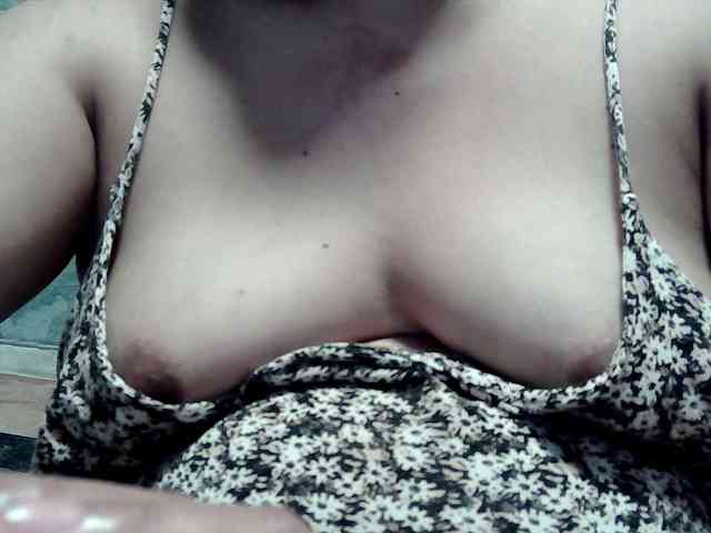 lovelyshantal webcam