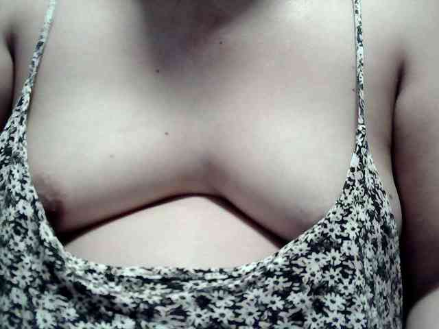 lovelyshantal webcam