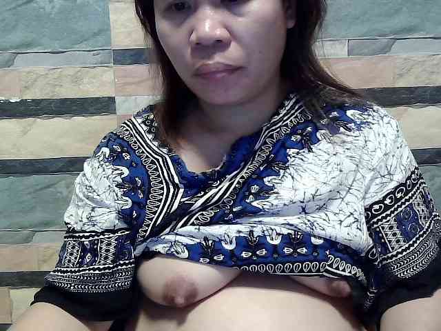 lovelyshantal webcam