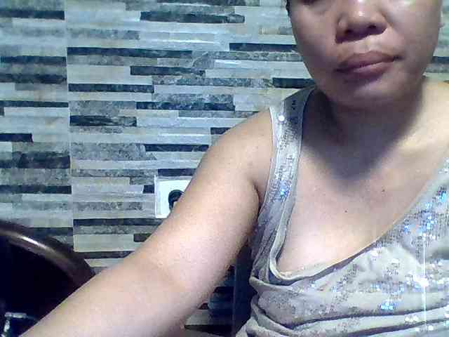 lovelyshantal webcam
