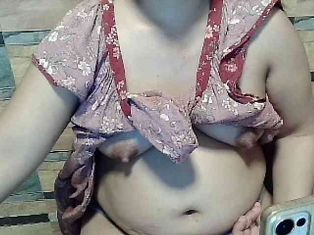 lovelyshantal webcam