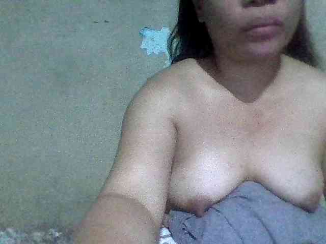 lovelyshantal webcam