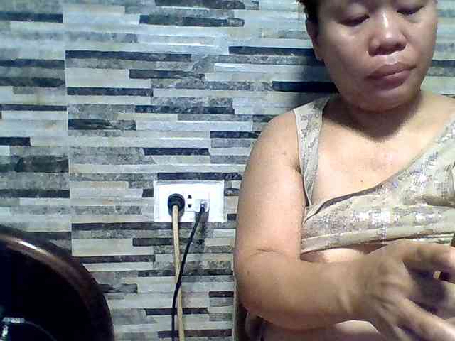 lovelyshantal webcam