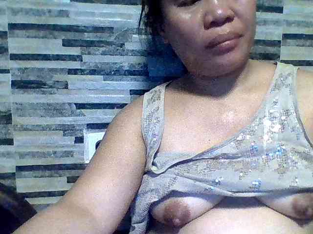 lovelyshantal webcam