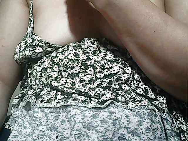lovelyshantal webcam