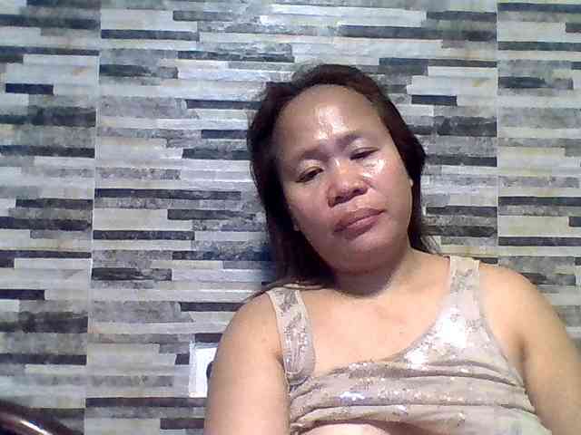 lovelyshantal webcam
