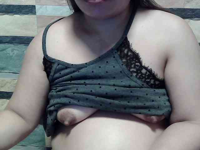 Model: lovelyshantal