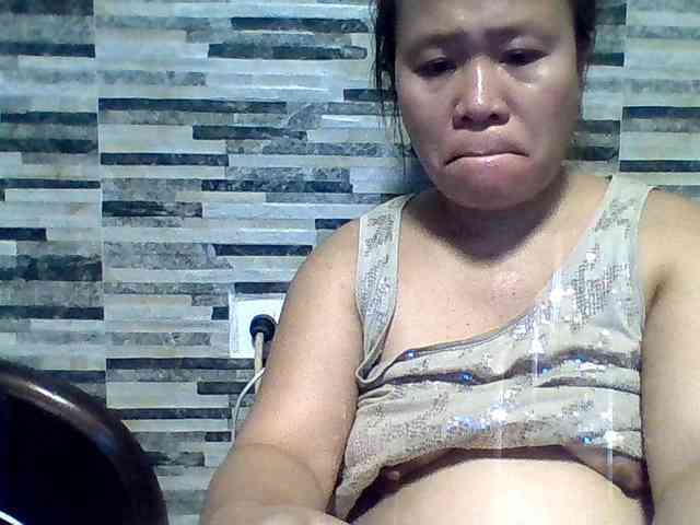 lovelyshantal webcam