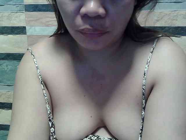 lovelyshantal webcam
