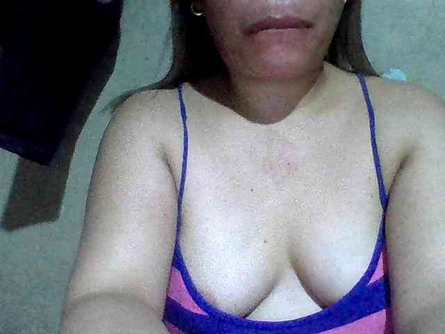 lovelyshantal webcam