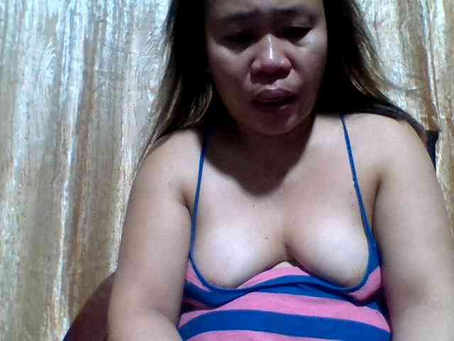 lovelyshantal Live Webcam on BongaCams