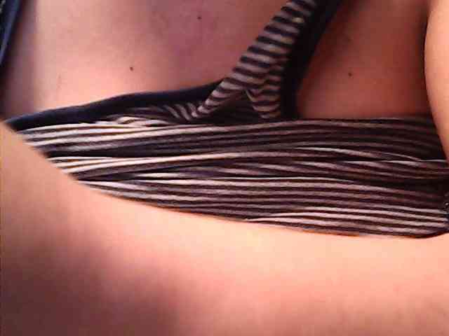 lovelyshantal webcam