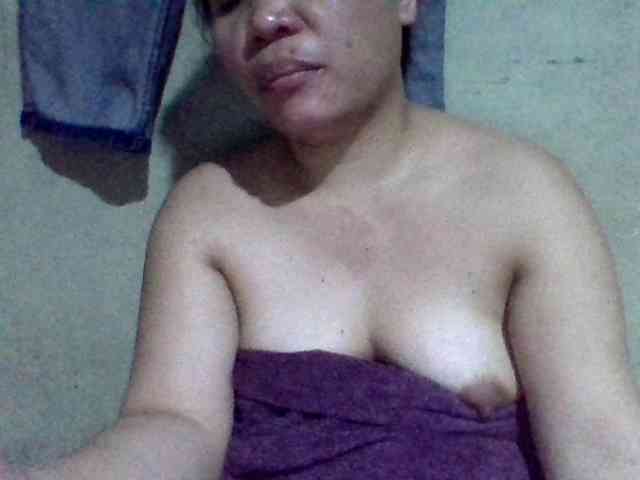 lovelyshantal webcam