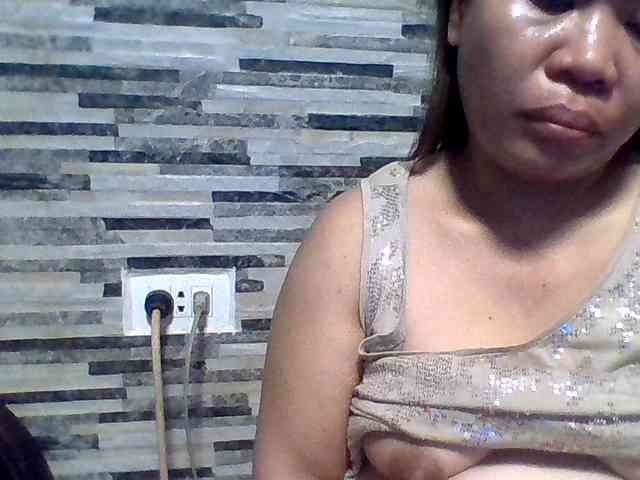 lovelyshantal webcam
