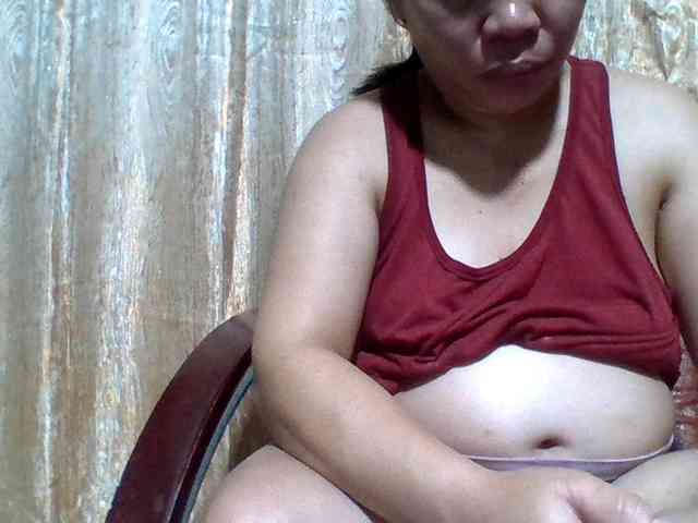 lovelyshantal webcam