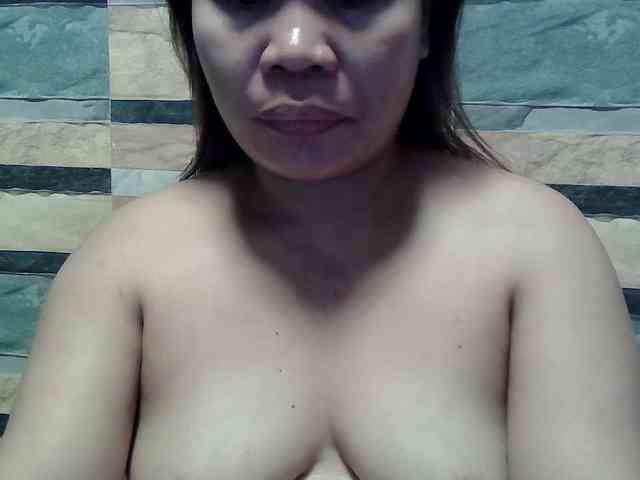 lovelyshantal webcam