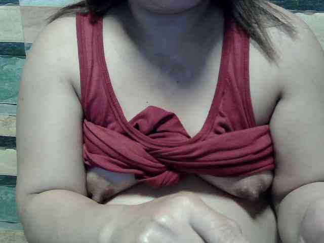 lovelyshantal webcam