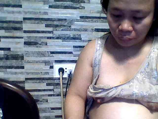 lovelyshantal webcam