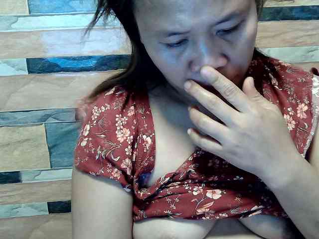 lovelyshantal webcam