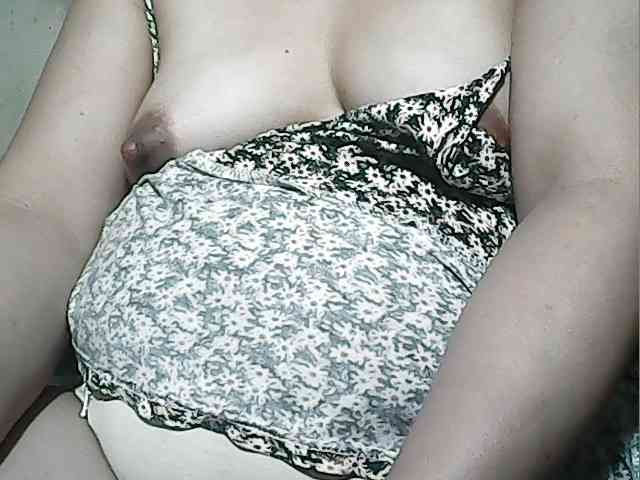 lovelyshantal webcam