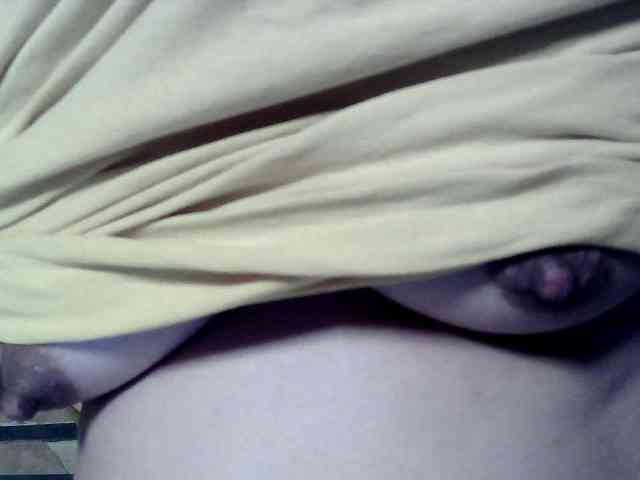 lovelyshantal webcam