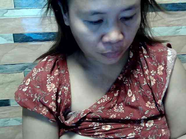 lovelyshantal webcam