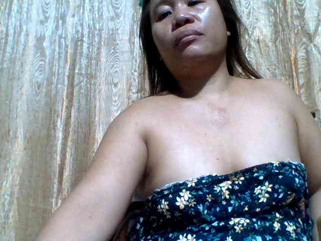 lovelyshantal webcam