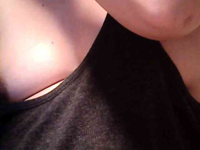 lovelyshantal webcam